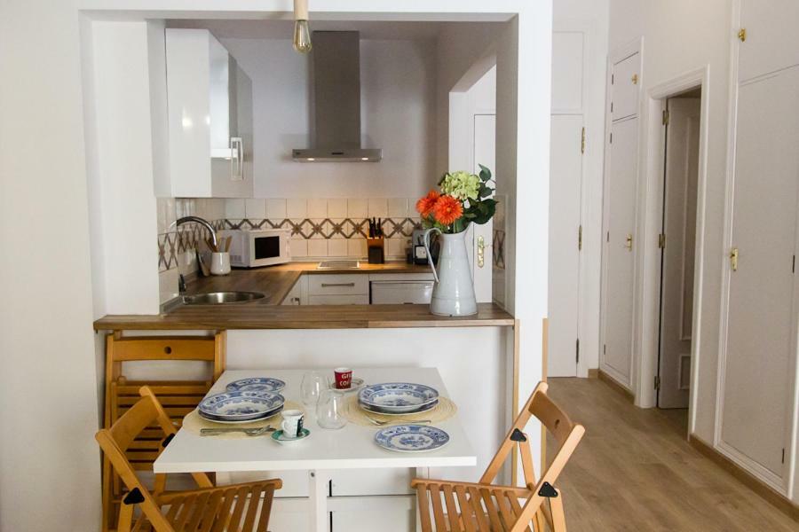 Monkeys Apartments San Isidoro Севиля Екстериор снимка